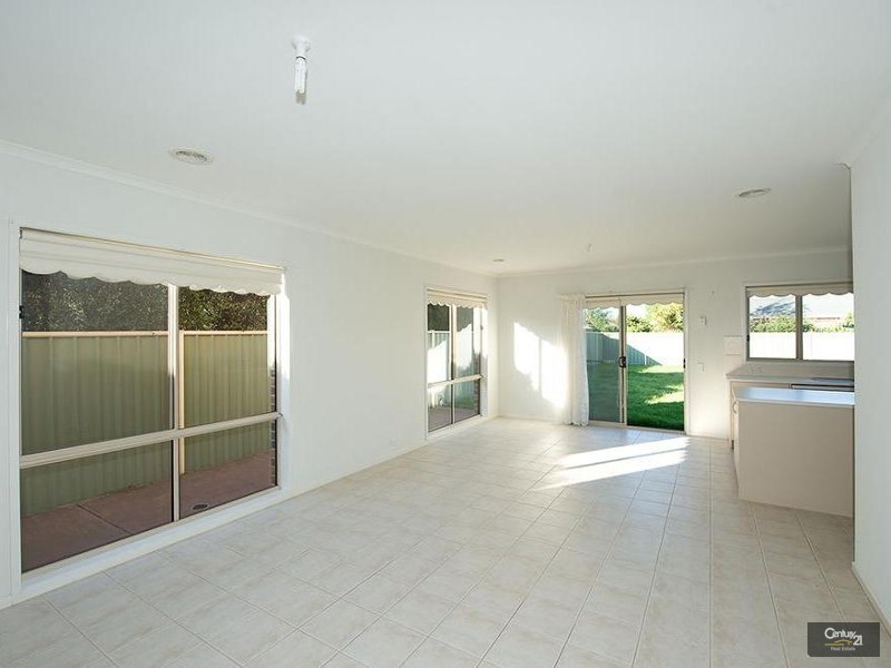 9 Domain Place, Point Cook VIC 3030