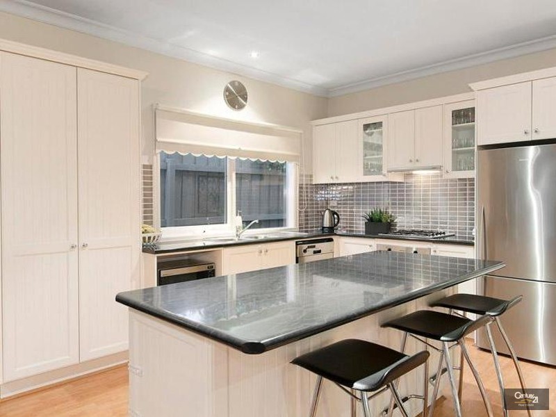 50 Foxwood Drive, Point Cook VIC 3030