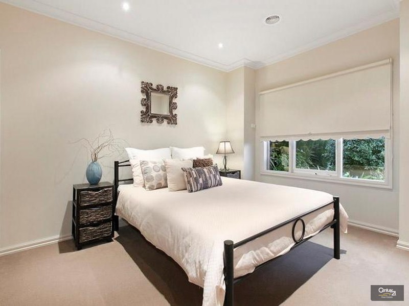 50 Foxwood Drive, Point Cook VIC 3030