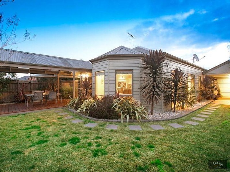 50 Foxwood Drive, Point Cook VIC 3030