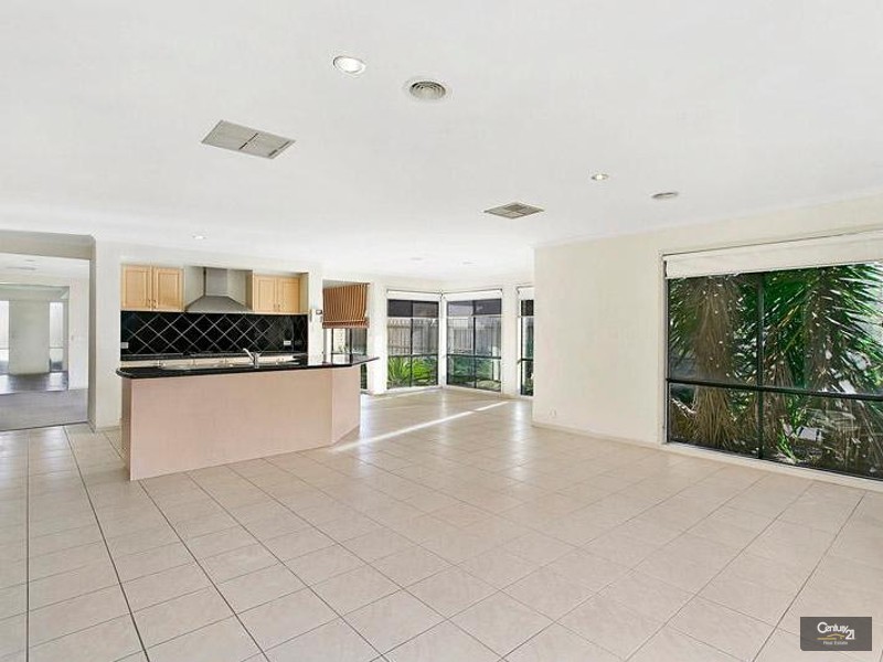 11 Whistler Crescent, Point Cook VIC 3030