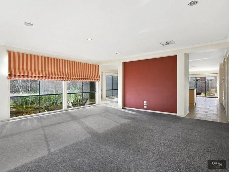 11 Whistler Crescent, Point Cook VIC 3030