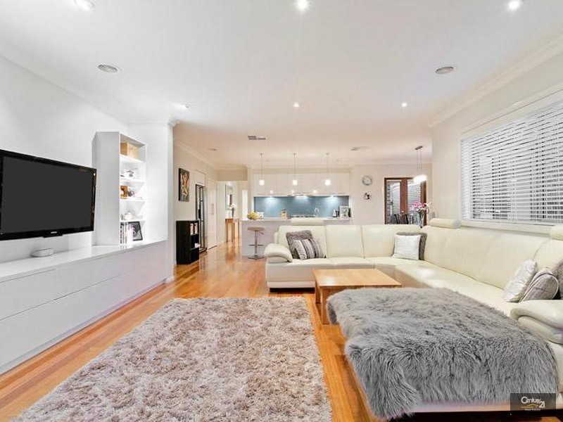 15 Metcalf Way, Point Cook VIC 3030