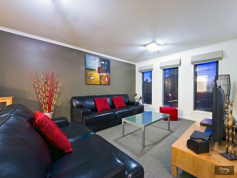 17 Maxwell Street, Point Cook VIC 3030