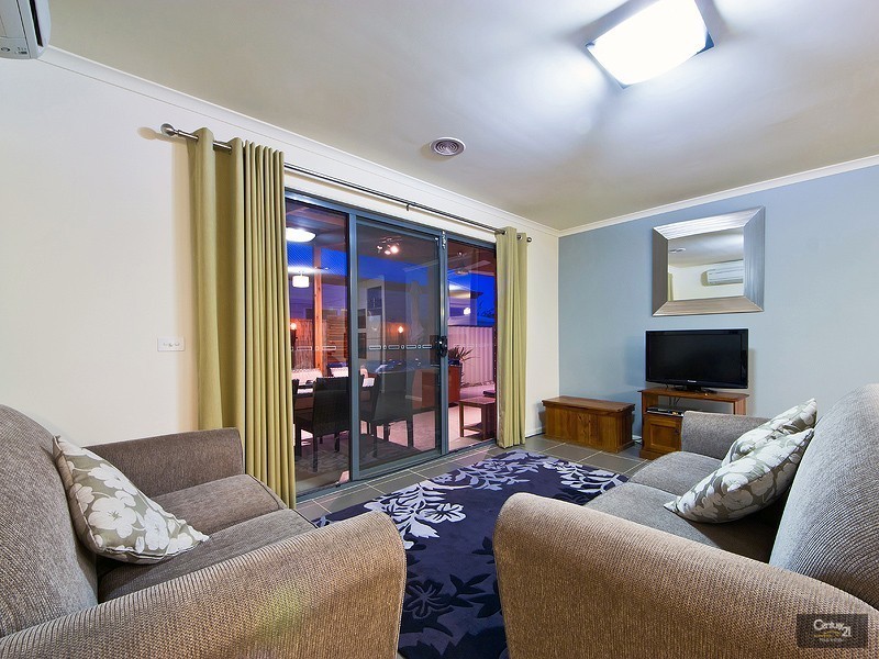 17 Maxwell Street, Point Cook VIC 3030