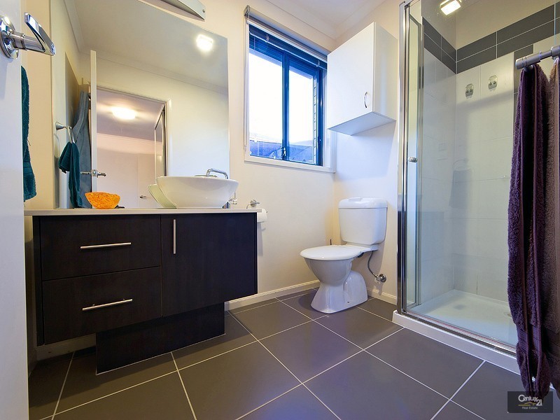 17 Maxwell Street, Point Cook VIC 3030