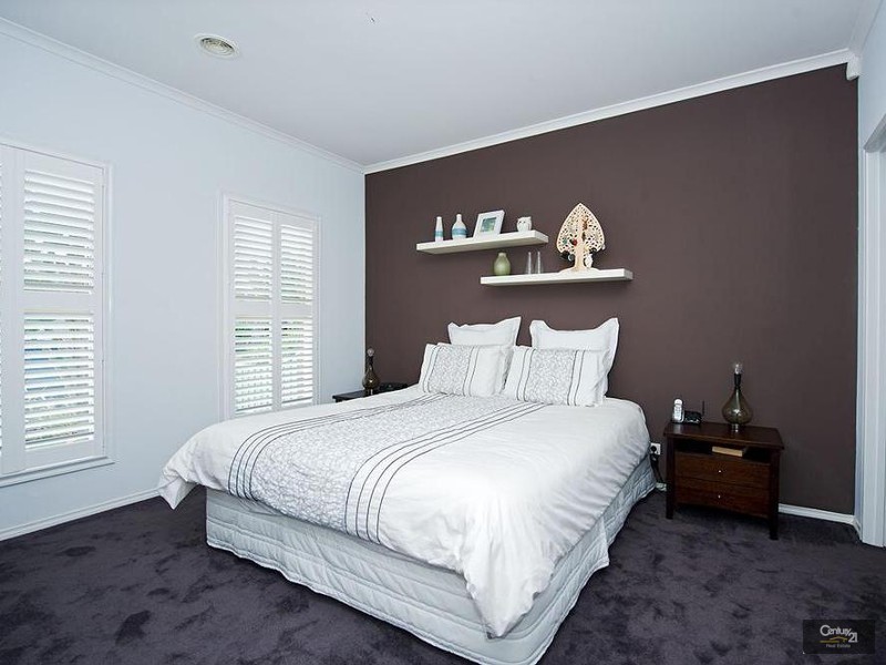 2 Brentley Close, Point Cook VIC 3030