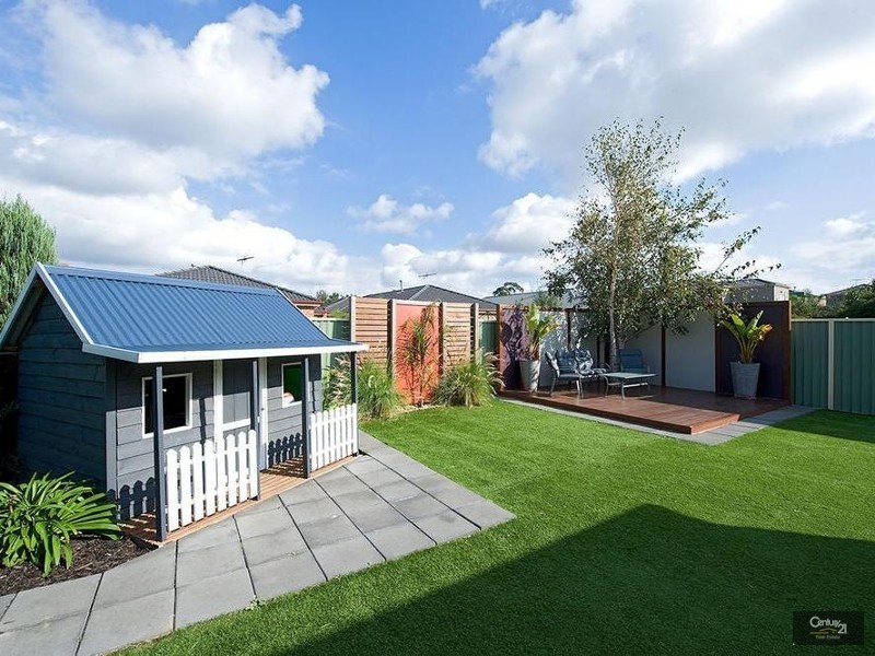 2 Brentley Close, Point Cook VIC 3030