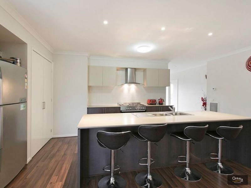 42 Tristiana Drive, Point Cook VIC 3030