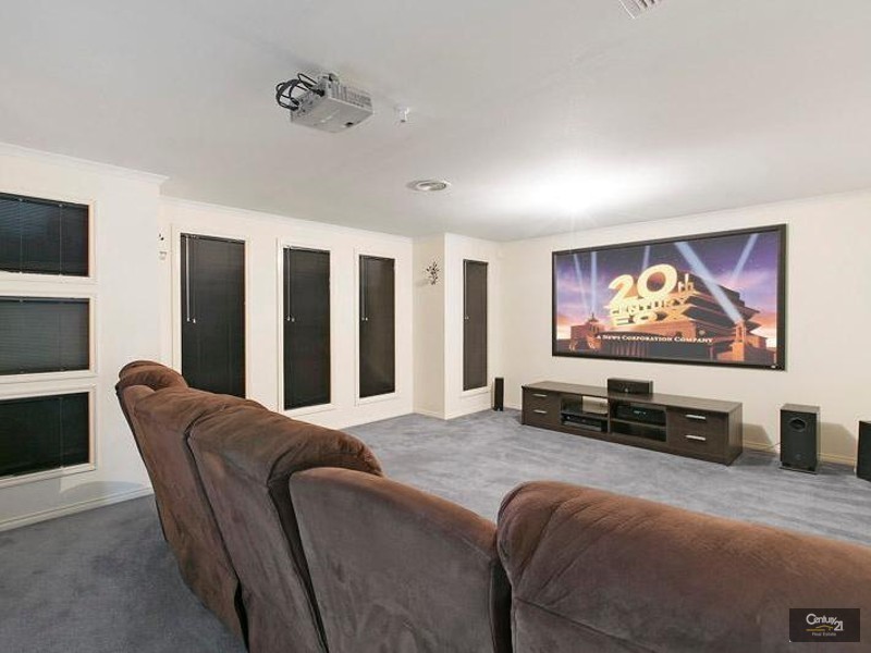 35 Copeland Crescent, Point Cook VIC 3030