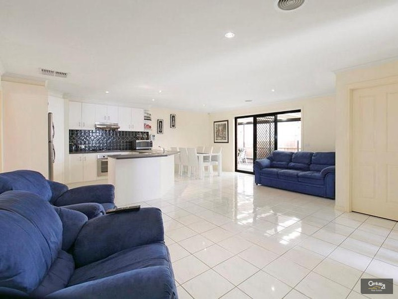 35 Copeland Crescent, Point Cook VIC 3030