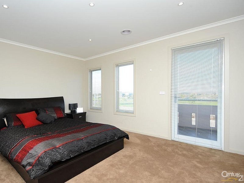 244 Boardwalk Boulevard, Point Cook VIC 3030