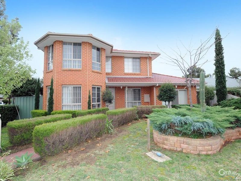 9 Lancaster Drive, Point Cook VIC 3030
