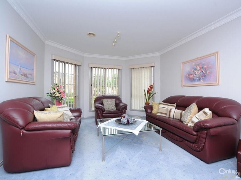 9 Lancaster Drive, Point Cook VIC 3030