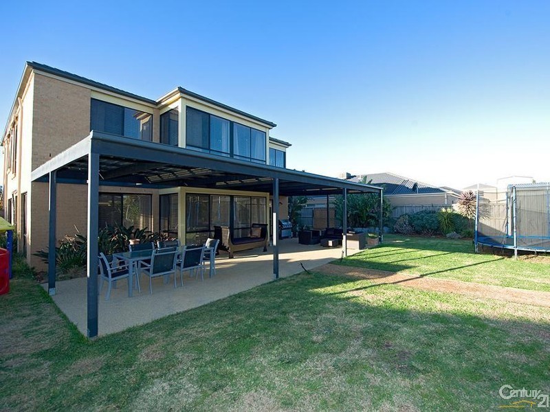 4 Violet Way, Point Cook VIC 3030