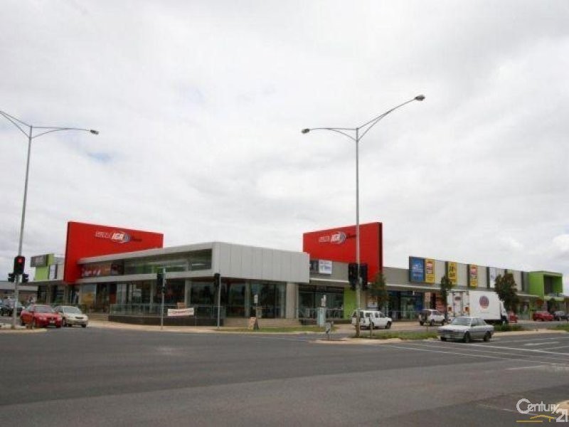 17 Coombes Court, Point Cook VIC 3030