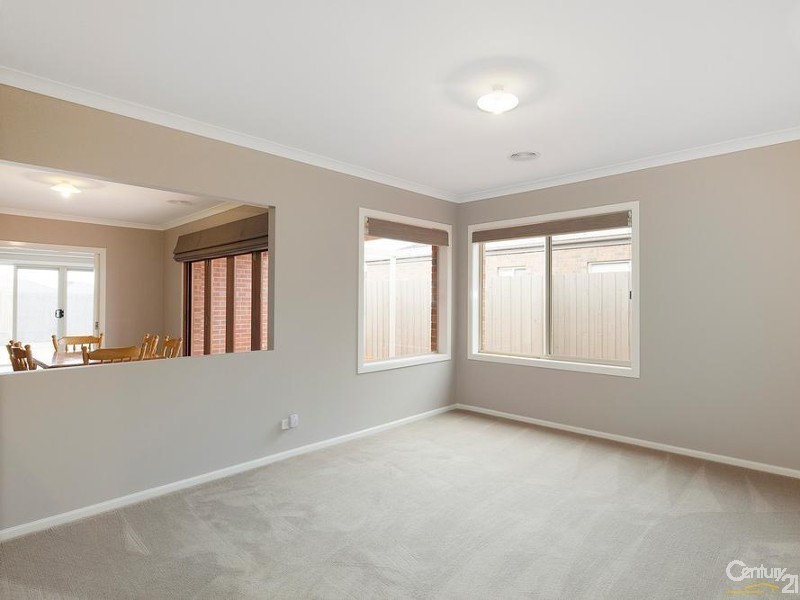 18 Wildcherry Place, Point Cook VIC 3030