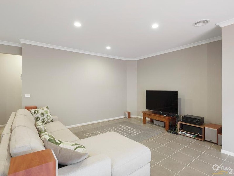18 Wildcherry Place, Point Cook VIC 3030