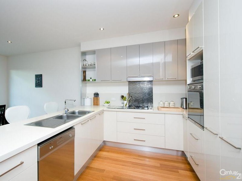 Sanctuary Lakes VIC 3030