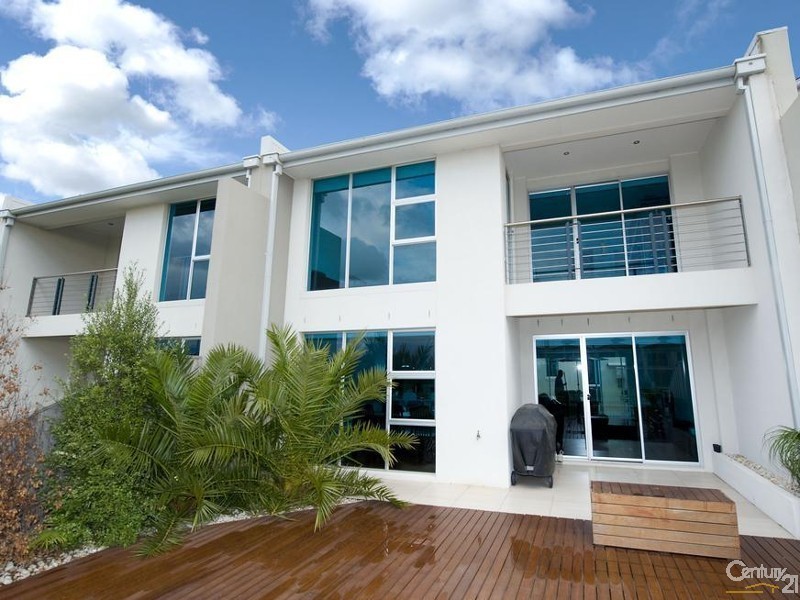 Sanctuary Lakes VIC 3030