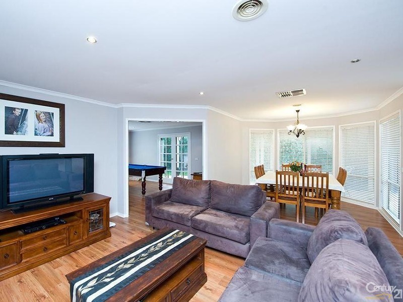 3 Marseilles Way, Point Cook VIC 3030