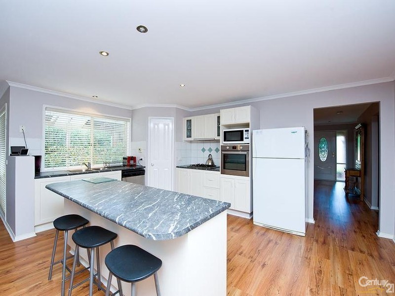 3 Marseilles Way, Point Cook VIC 3030