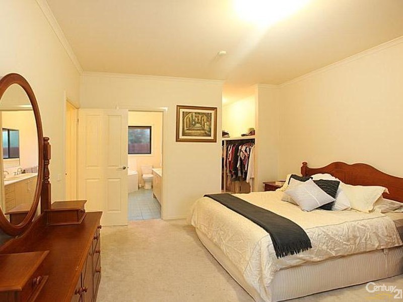 9 Adderley Court, Point Cook VIC 3030