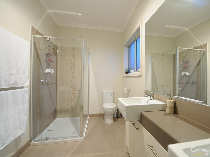 10  Arbour Avenue, Point Cook VIC 3030