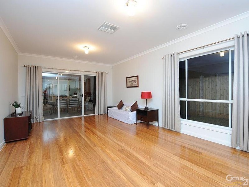 10  Arbour Avenue, Point Cook VIC 3030