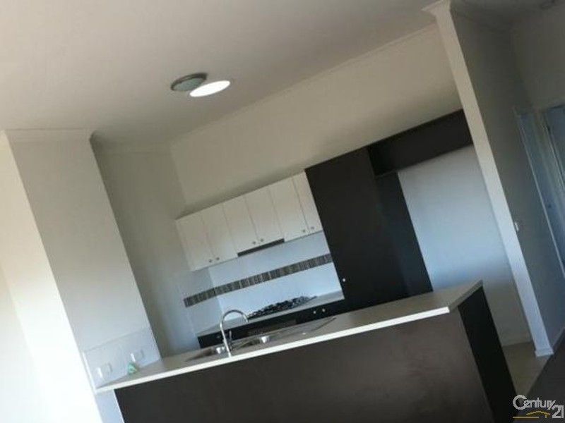 1/21 Tom Roberts Parade, Point Cook VIC 3030