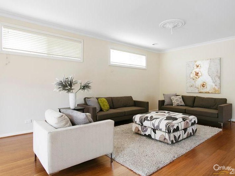 23 Dolphin Crescent, Point Cook VIC 3030