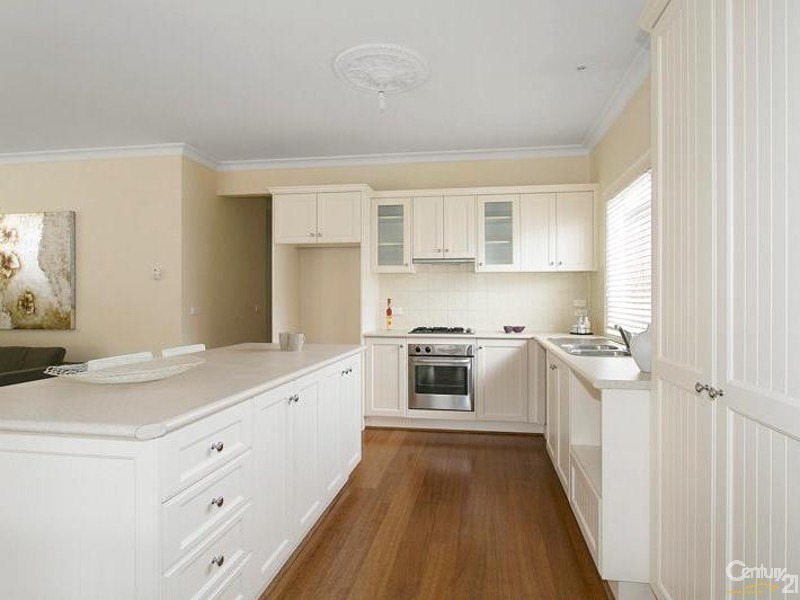 23 Dolphin Crescent, Point Cook VIC 3030