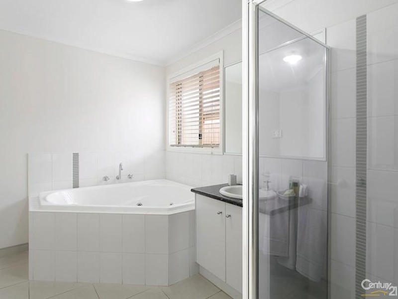 30 Vassar Court, Truganina VIC 3029