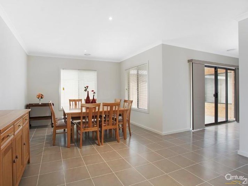 20 Royal Circuit, Point Cook VIC 3030