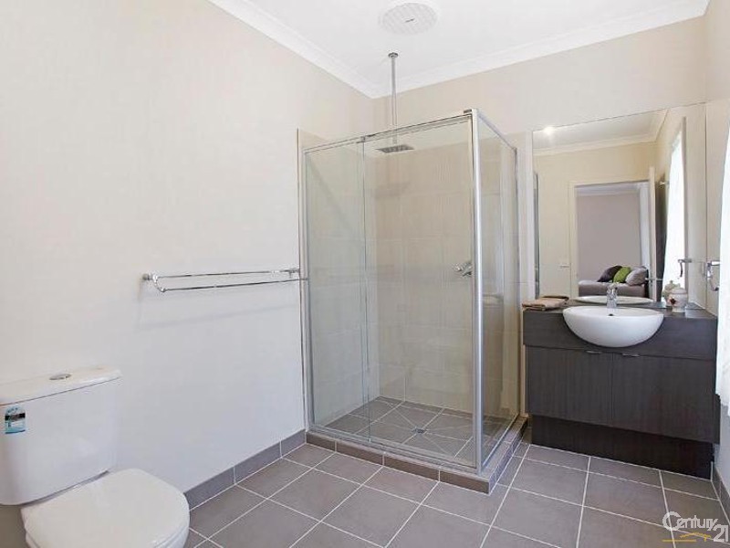 20 Royal Circuit, Point Cook VIC 3030