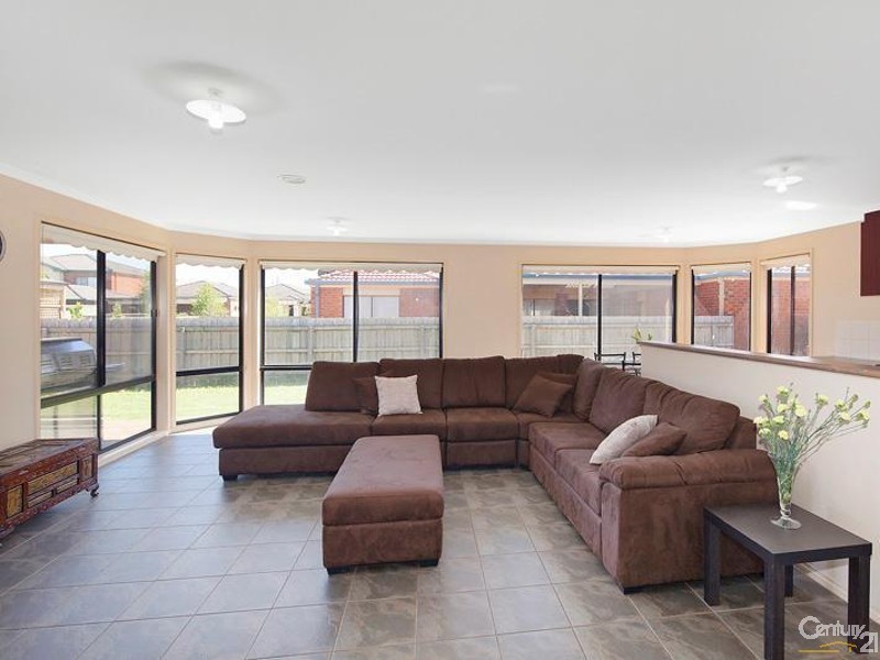 1 Dunbar Court, Point Cook VIC 3030