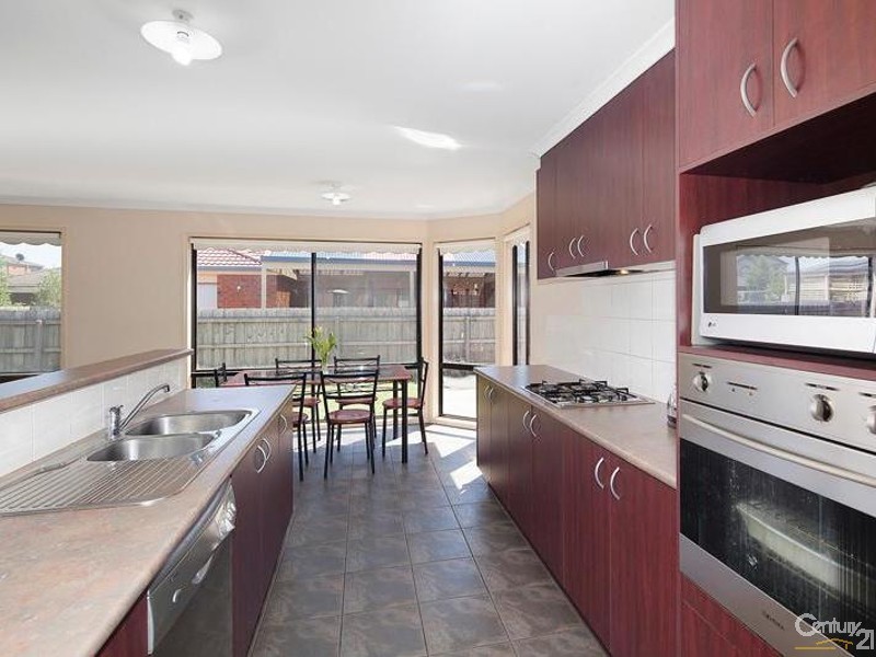 1 Dunbar Court, Point Cook VIC 3030