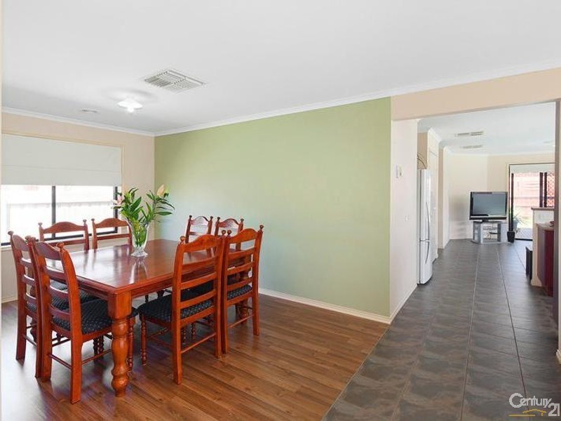 1 Dunbar Court, Point Cook VIC 3030