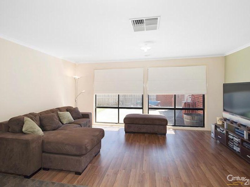 1 Dunbar Court, Point Cook VIC 3030