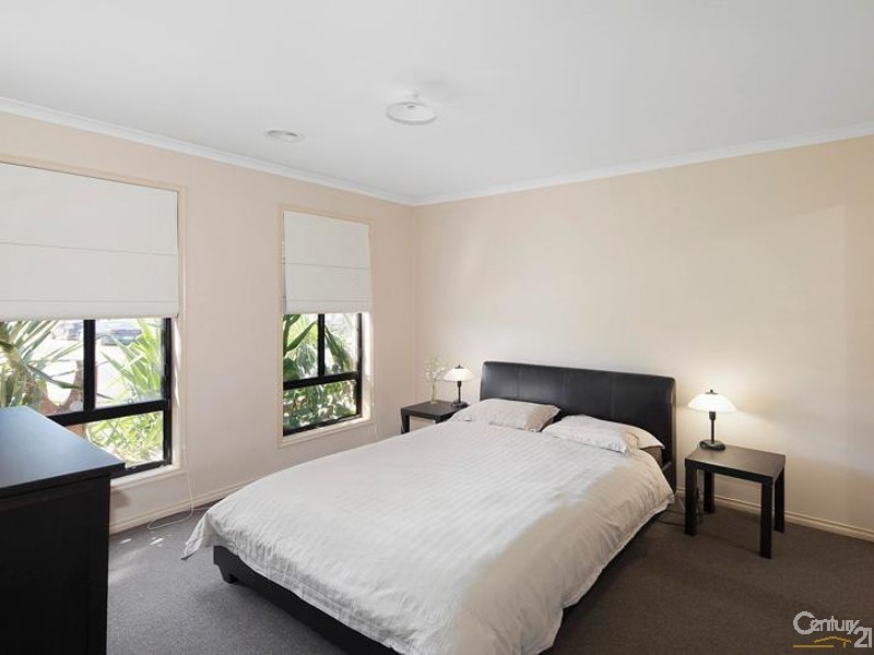 1 Dunbar Court, Point Cook VIC 3030