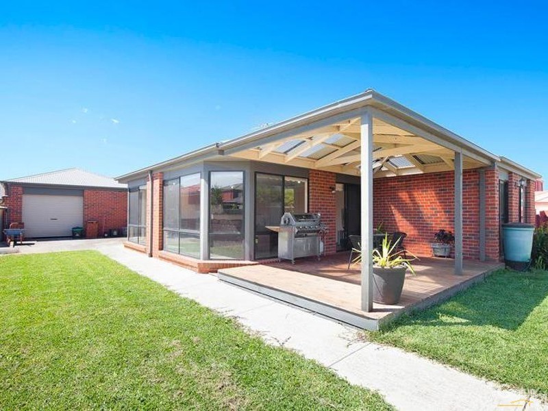 1 Dunbar Court, Point Cook VIC 3030