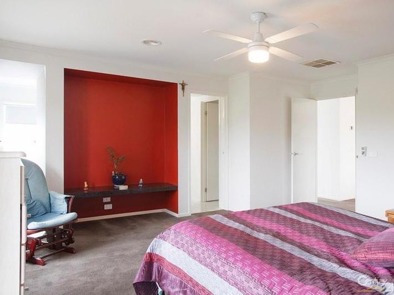 90 Lennon Boulevard, Point Cook VIC 3030