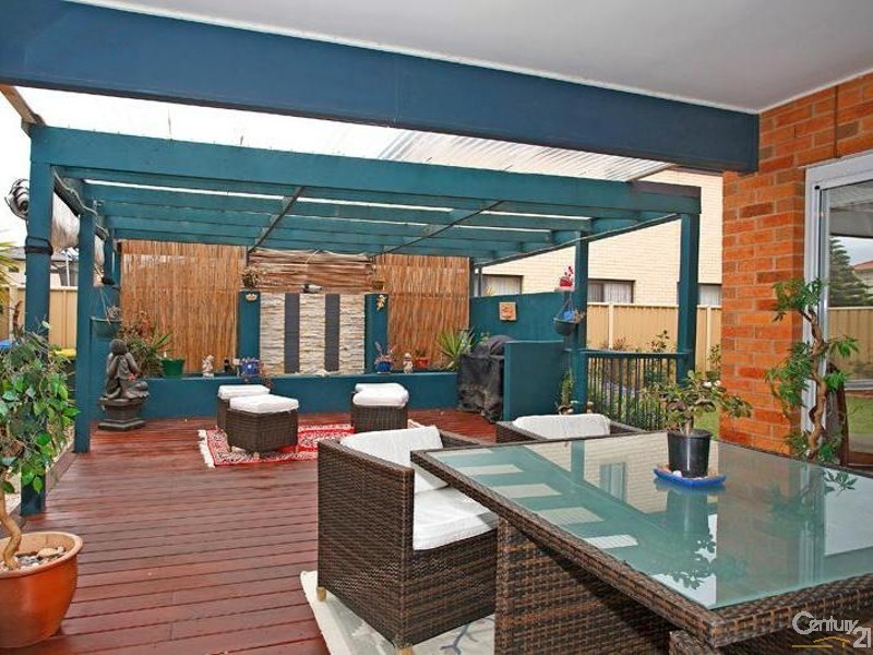 90 Lennon Boulevard, Point Cook VIC 3030