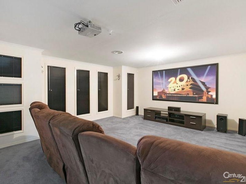 35 Copeland Crescent, Point Cook VIC 3030