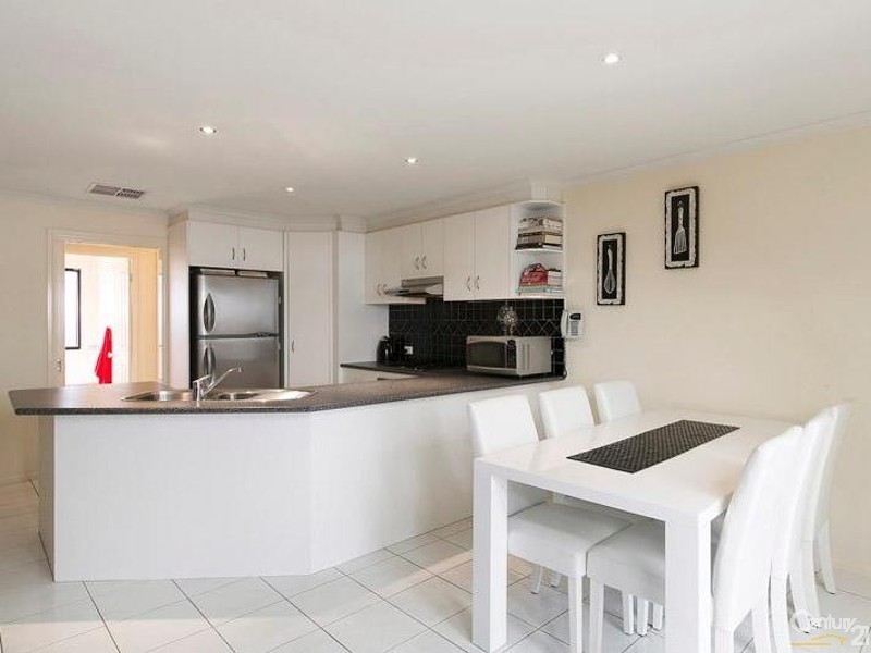 35 Copeland Crescent, Point Cook VIC 3030