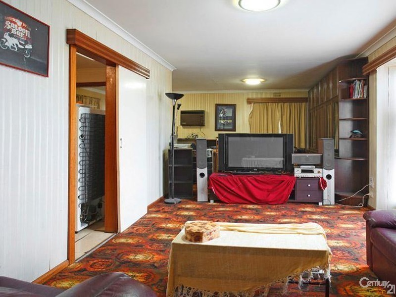 4 Powell Drive, Hoppers Crossing VIC 3029