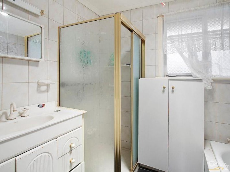 4 Powell Drive, Hoppers Crossing VIC 3029