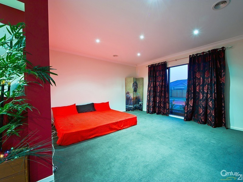 1 Oceana Street, Point Cook VIC 3030