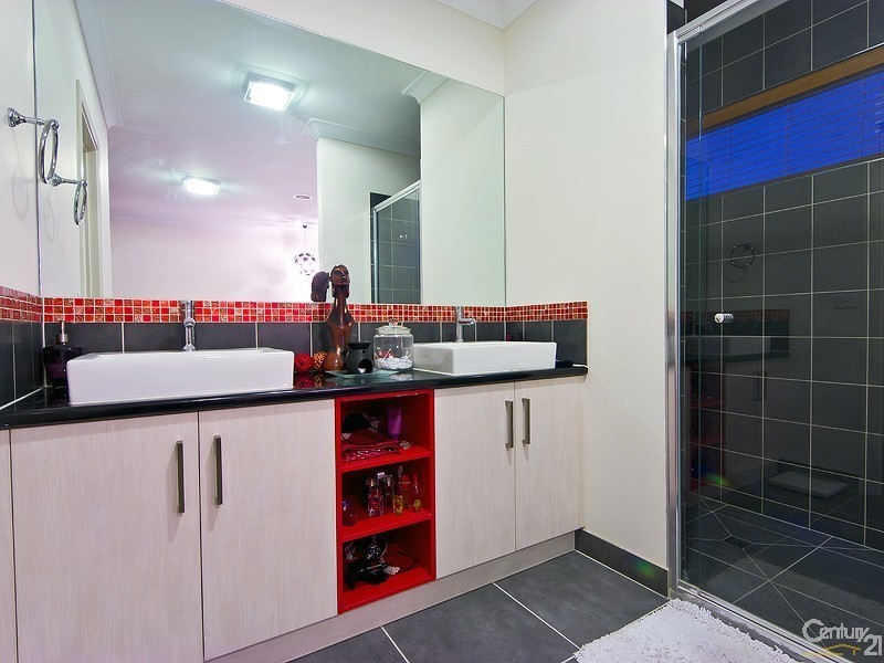 1 Oceana Street, Point Cook VIC 3030