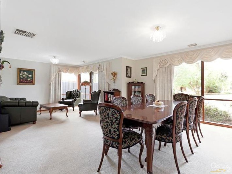 3 Glenara Ford, Seabrook VIC 3028